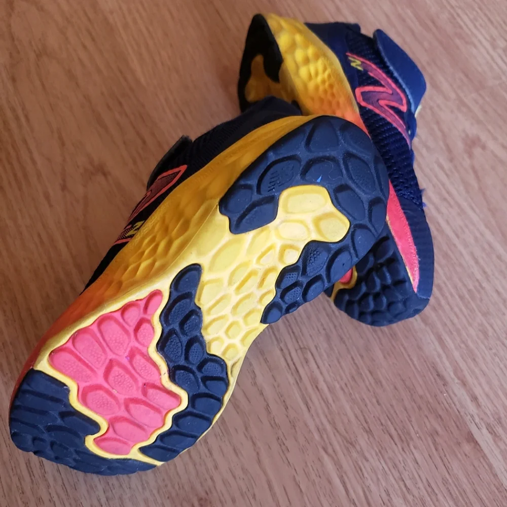 New Balance Fresh Foam Arishi v4 Bungee Lace with Top Strap 6.5